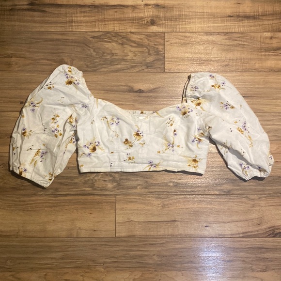Puff sleeve blouse